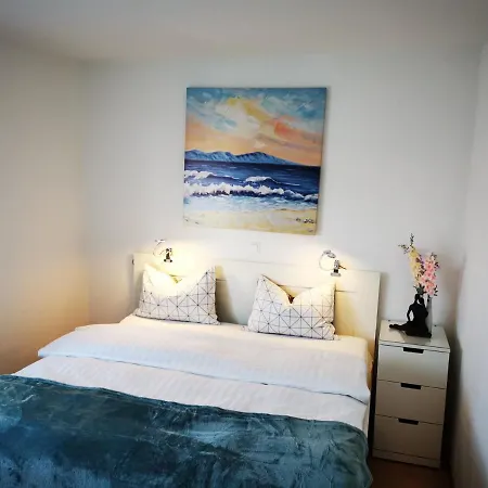 Mala Vala #1 - Seeview - 80 Qm - 2 Sz - 4 Pers Apartment Trogir